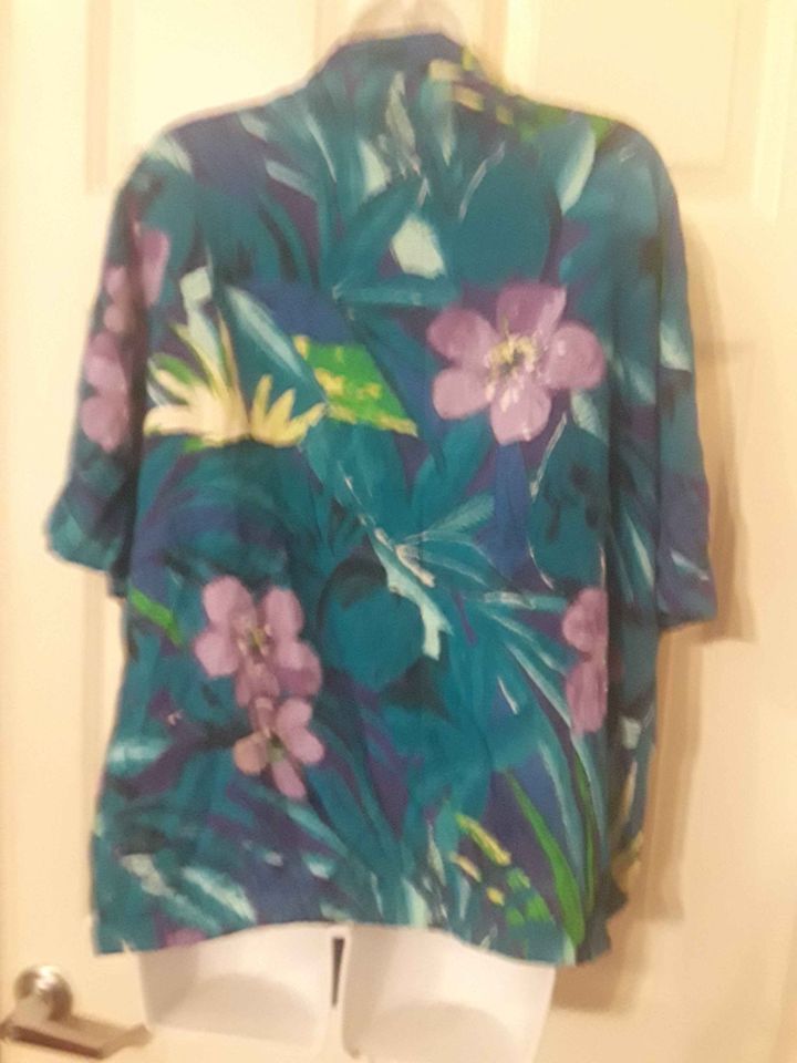 NWT Women's 24W 2-fer Shirt 54 Inch Chest MADE IN THE USA ORIGINAL PRICE $46.00