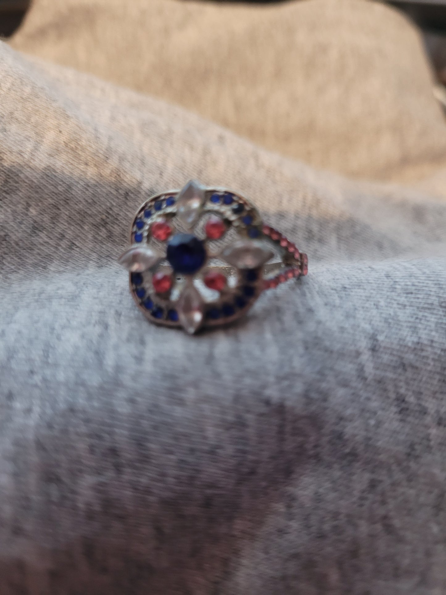 Women's Ring w/ Pink & Purple  Stones