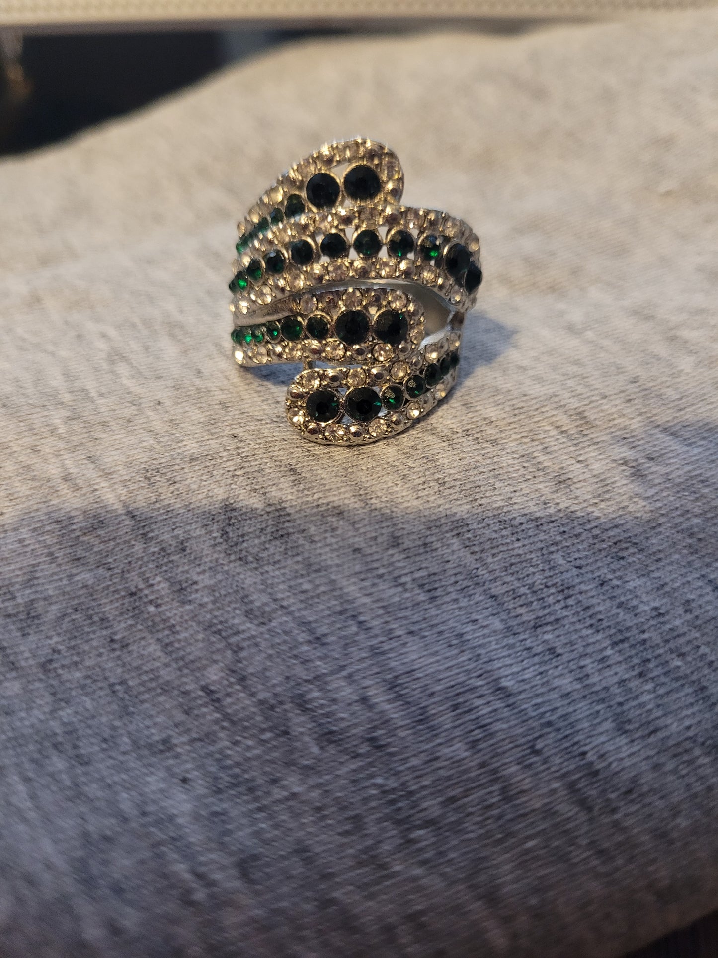 Women's Size 10 Ring