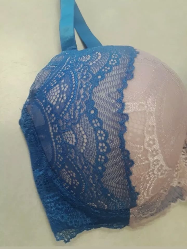 NWT Women's Underwire Bra Adjustable Straps D & DD CUPS