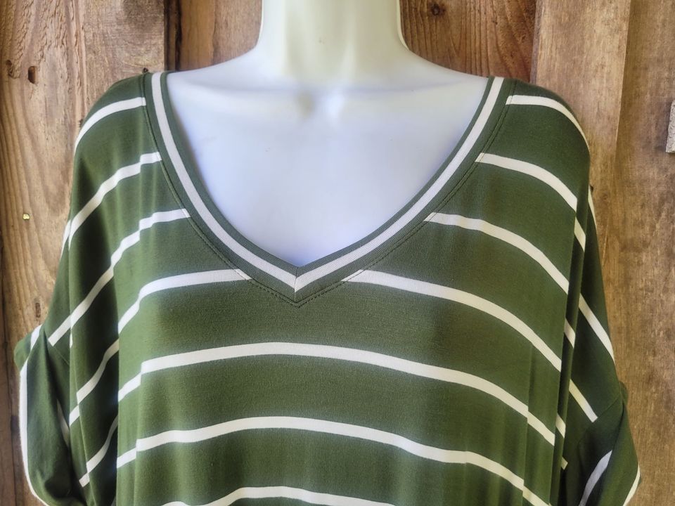 Women's 1X Striped Tunic.