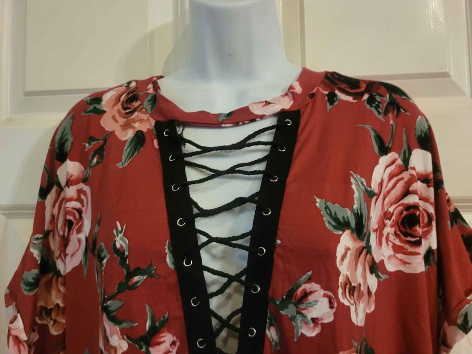 Women's 2X Rose Tunic Deep V-neck w/ Black Trim & Laces in the Front 48 Inch Chest